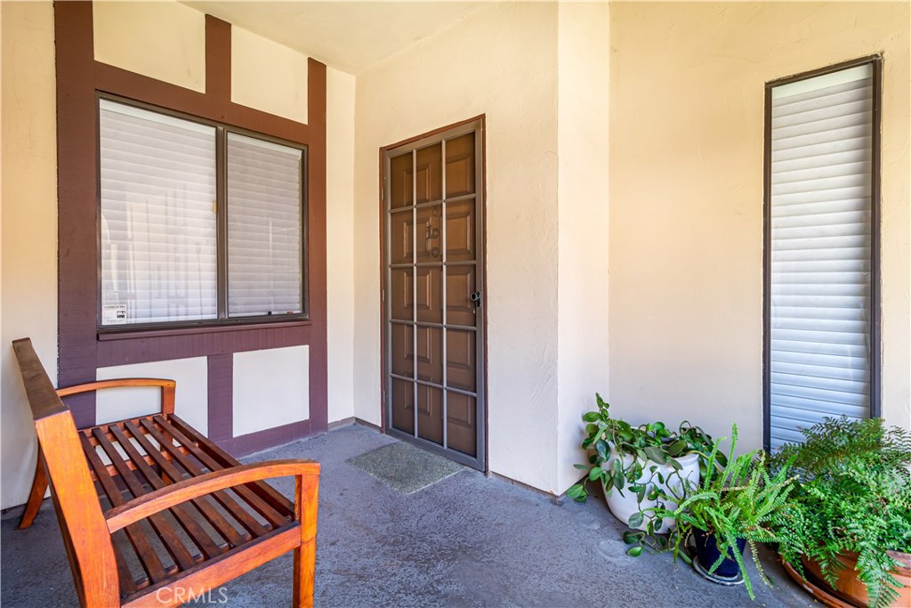 Photo for 1422 N CENTRAL Avenue, 8, Glendale, CA 91202 - Listing #SR-19243085 1422 N CENTRAL Avenue, 8, Glendale, CA 91202