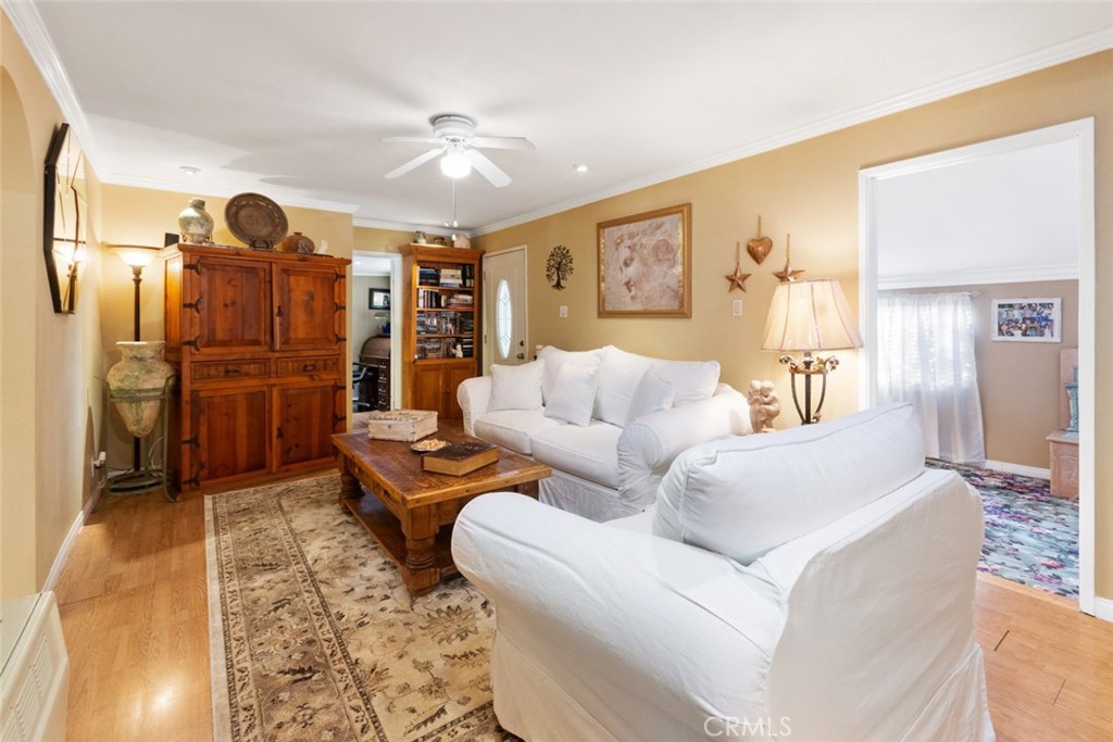 Photo for 10446 COMMERCE Avenue, Tujunga, CA 91042 - Listing #SR-19264417 10446 COMMERCE Avenue, Tujunga, CA 91042