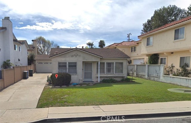 2216 Gates Avenue, Redondo Beach, California 90278, 2 Bedrooms Bedrooms, ,1 BathroomBathrooms,Residential,Sold,Gates,SR19235300