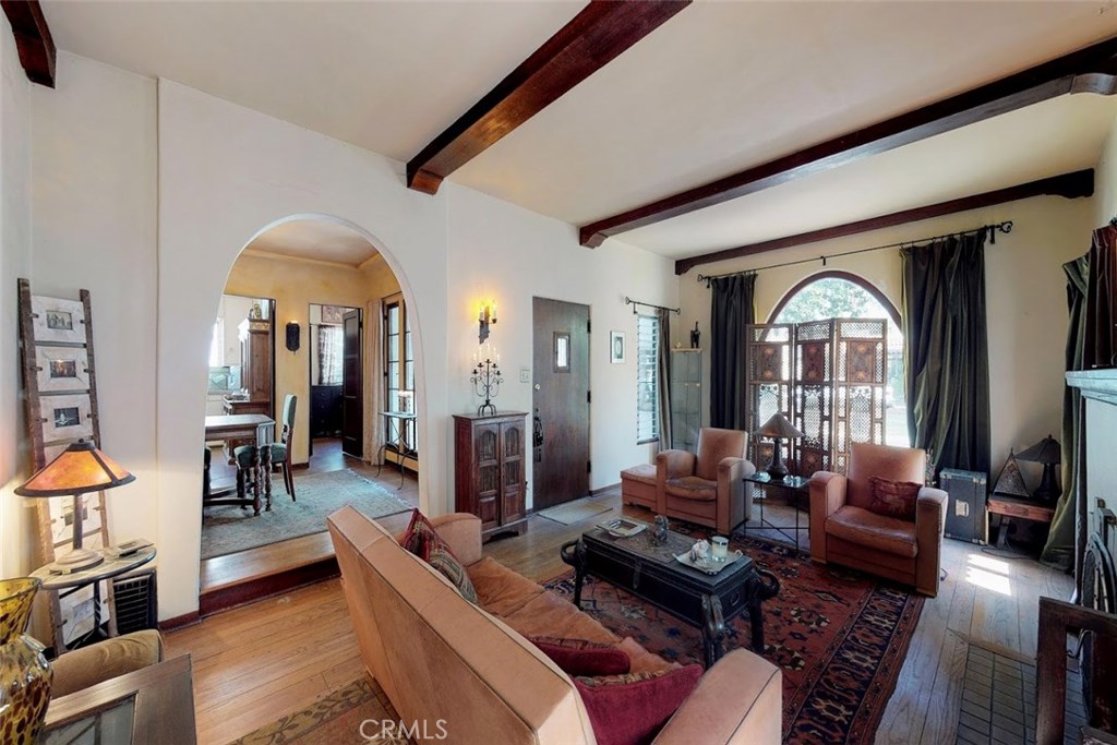 Photo for 1123 N JACKSON Street, Glendale, CA 91207 - Listing #SR-19242957 1123 N JACKSON Street, Glendale, CA 91207
