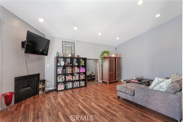 2 Bed Home for Sale in Valley Village, California