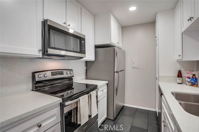 2 Bed Home for Sale in Encino, California