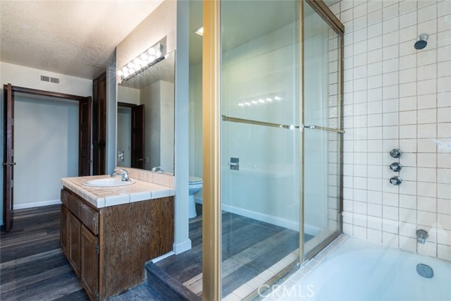 2110 Vanderbilt Lane, Redondo Beach, California 90278, 2 Bedrooms Bedrooms, ,2 BathroomsBathrooms,Residential,Sold,Vanderbilt,SR20203263