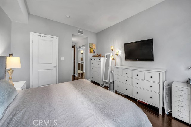 2 Bed Home for Sale in Studio City, California