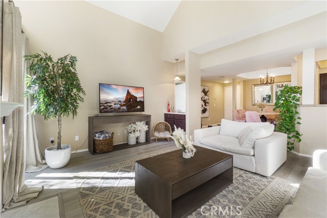 2 Bed Home for Sale in Sherman Oaks, California