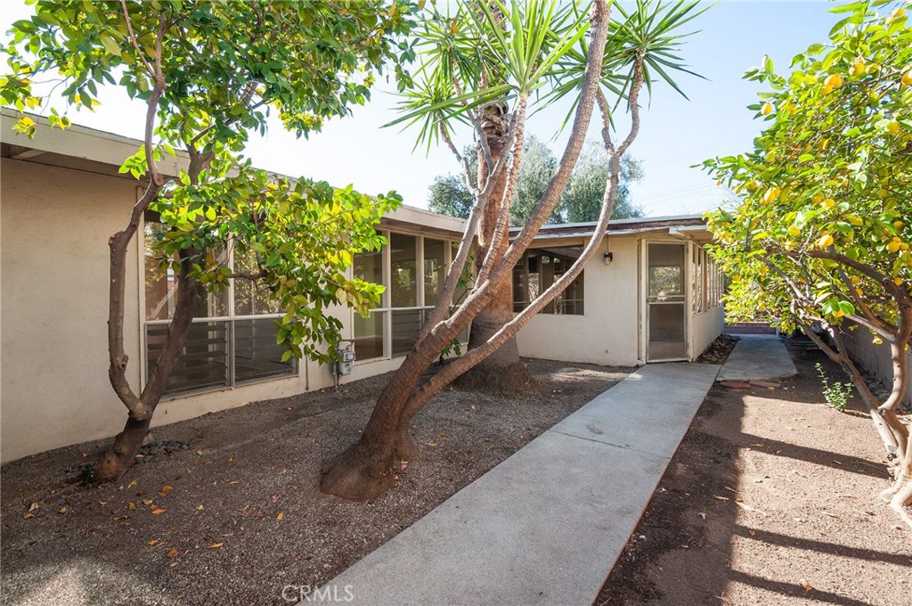Photo for 9743 PALI Avenue, Tujunga, CA 91042 - Listing #SR-19267232 9743 PALI Avenue, Tujunga, CA 91042
