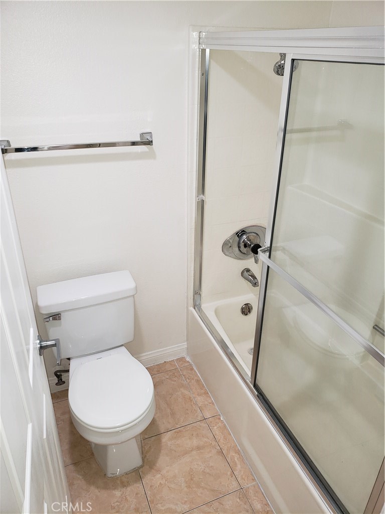 Photo for 5525 Canoga Avenue, 219, Woodland Hills, CA 91367 - Listing #SR-19278251 5525 Canoga Avenue, 219, Woodland Hills, CA 91367