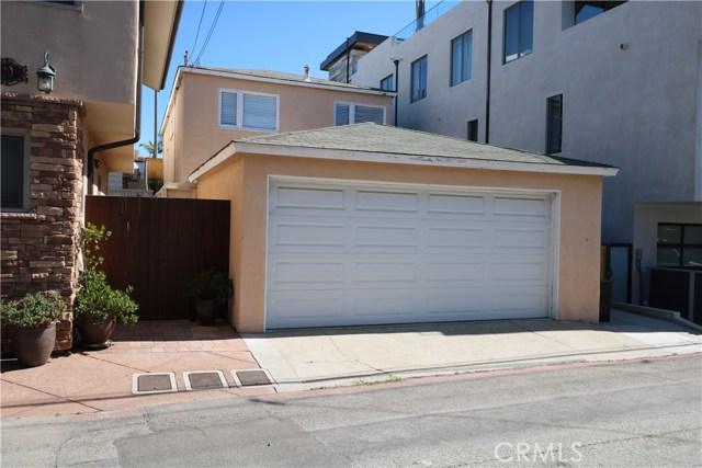 1813 Monterey Boulevard, Hermosa Beach, California 90254, 3 Bedrooms Bedrooms, ,3 BathroomsBathrooms,Residential,Sold,Monterey,SR20048337