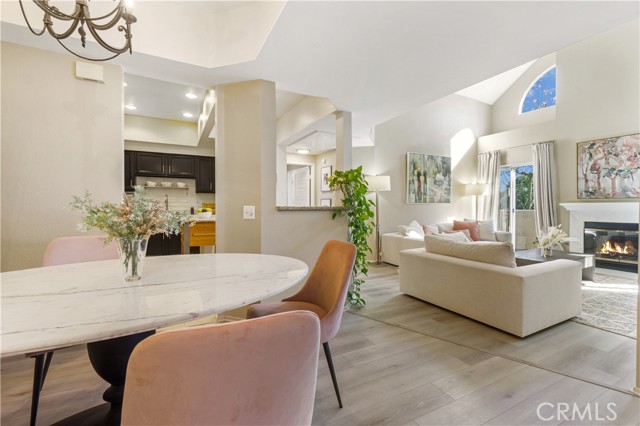 2 Bed Home for Sale in Sherman Oaks, California