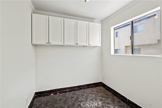 2 Bed Home for Sale in Van Nuys, California