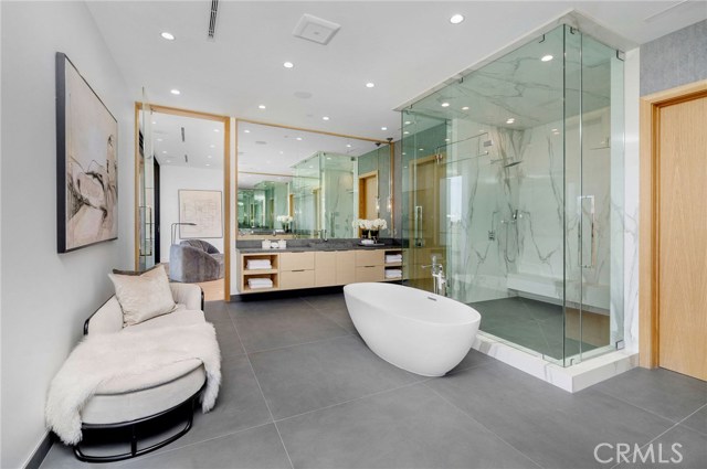 6 Bed Home for Sale in Encino, California