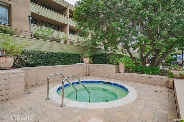 2 Bed Home for Sale in Granada Hills, California