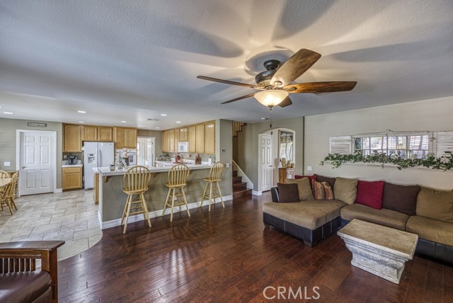 5 Bed Home for Sale in Saugus, California