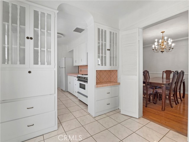 3 Bed Home for Sale in Leimert Park, California