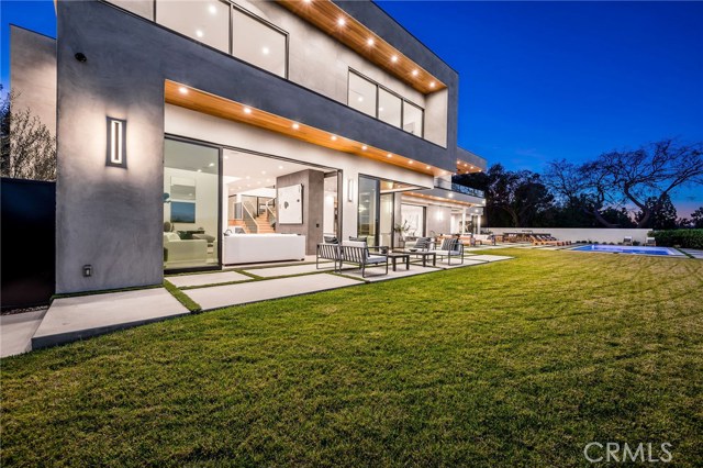 6 Bed Home for Sale in Encino, California