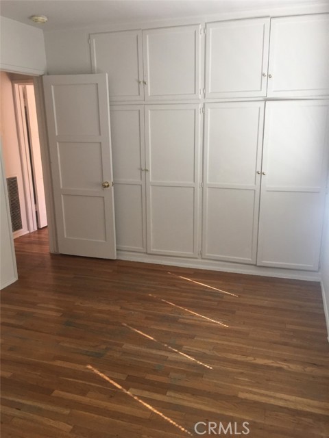 4 Bed Home for Sale in Lake Balboa, California