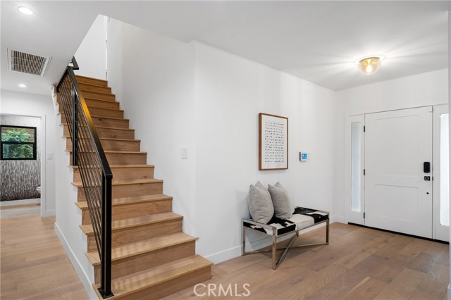 3 Bed Home for Sale in Studio City, California