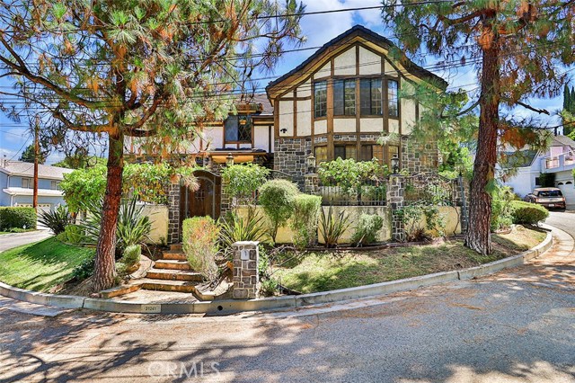 Photo of 21241 Escondido Street, Woodland Hills, CA 91364