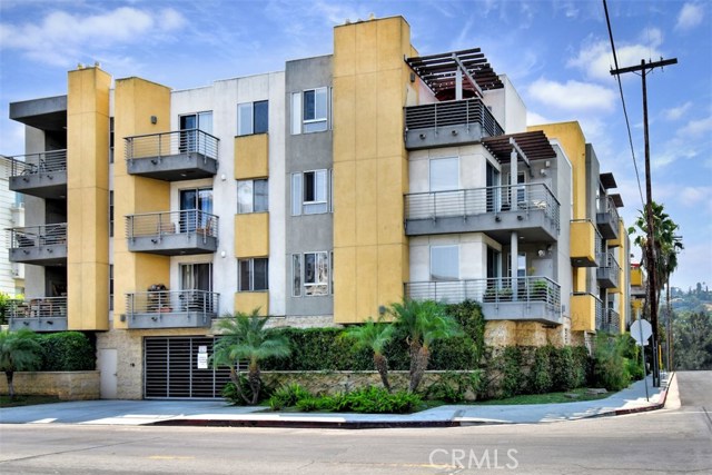 2 Bed Home for Sale in Studio City, California