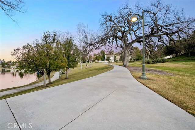 2 Bed Home for Sale in Calabasas, California