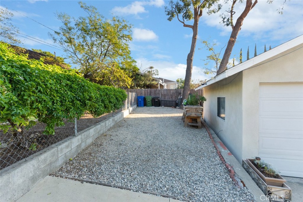 Photo for 10446 COMMERCE Avenue, Tujunga, CA 91042 - Listing #SR-19264417 10446 COMMERCE Avenue, Tujunga, CA 91042