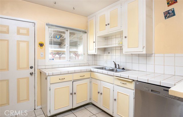 4 Bed Home for Sale in Encino, California
