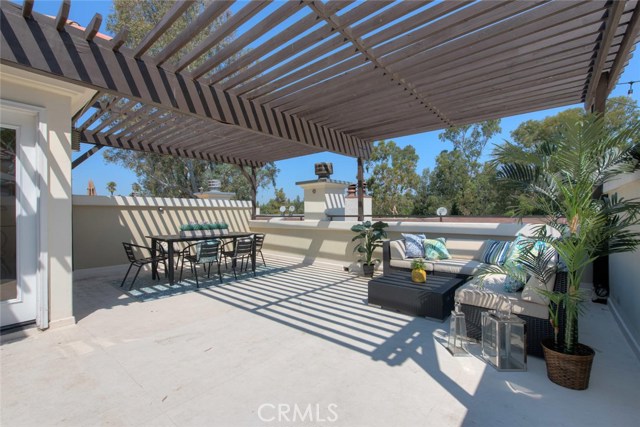 3 Bed Home for Sale in Studio City, California