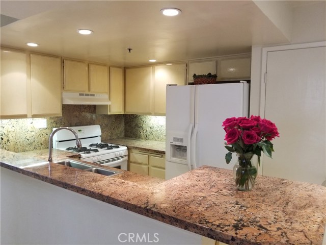 2 Bed Home for Sale in North Hollywood, California