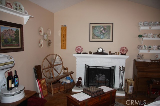 5 Bed Home for Sale in Saugus, California
