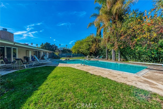 5 Bed Home for Sale in Encino, California