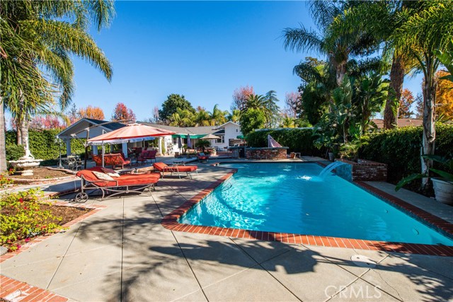 4 Bed Home for Sale in Lake Balboa, California