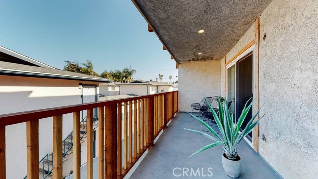 1427 12th Street, Manhattan Beach, California 90266, 2 Bedrooms Bedrooms, ,3 BathroomsBathrooms,Residential,Sold,12th,SR20201962