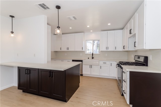 5 Bed Home for Sale in Granada Hills, California