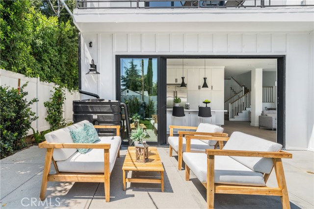 5 Bed Home for Sale in Encino, California