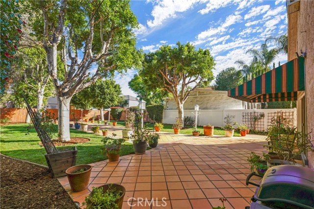 3 Bed Home for Sale in Lake Balboa, California