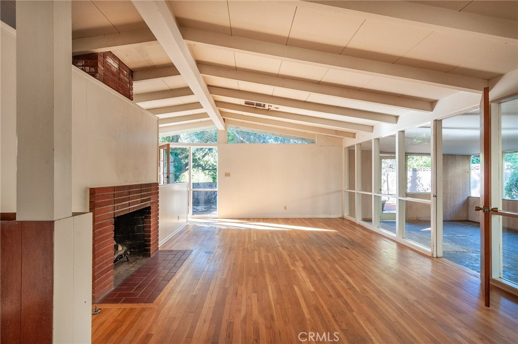 Photo for 9743 PALI Avenue, Tujunga, CA 91042 - Listing #SR-19267232 9743 PALI Avenue, Tujunga, CA 91042