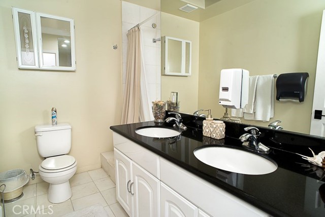 4 Bed Home for Sale in Encino, California