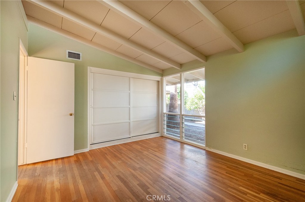 Photo for 9743 PALI Avenue, Tujunga, CA 91042 - Listing #SR-19267232 9743 PALI Avenue, Tujunga, CA 91042