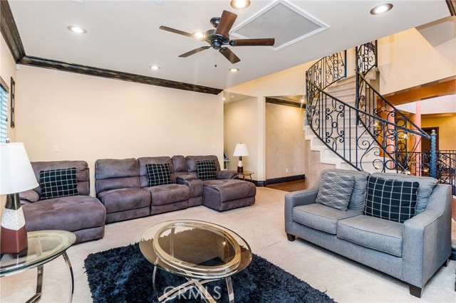 5 Bed Home for Sale in Palmdale, California