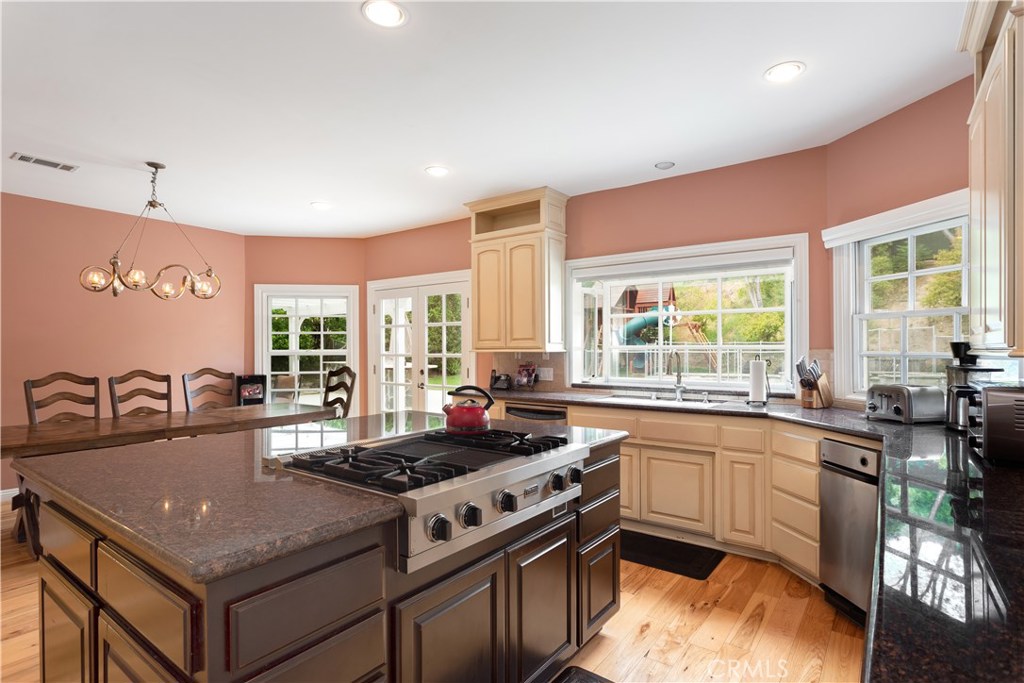 Photo for 4733 Westchester Drive, Woodland Hills, CA 91364 - Listing #SR-19233022 4733 Westchester Drive, Woodland Hills, CA 91364
