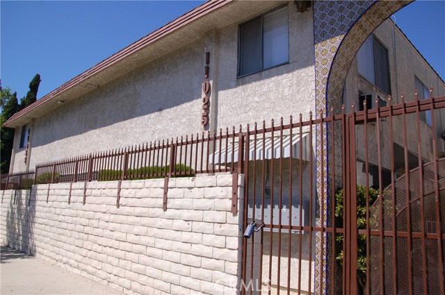 1 Bed Home for Sale in North Hollywood, California