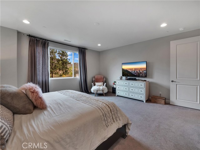 4 Bed Home for Sale in Thousand Oaks, California