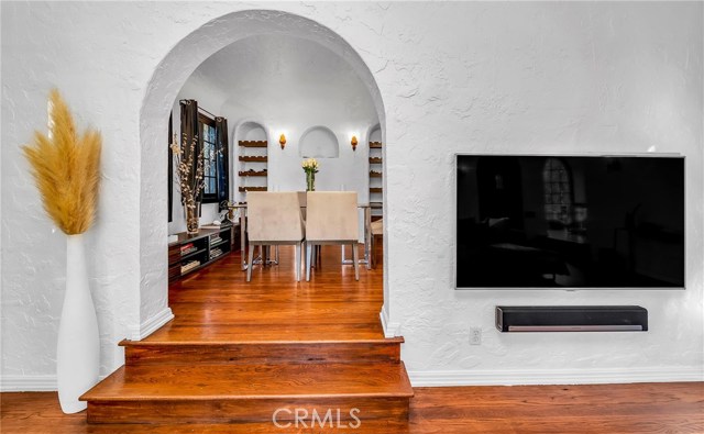 2 Bed Home for Sale in Toluca Lake, California