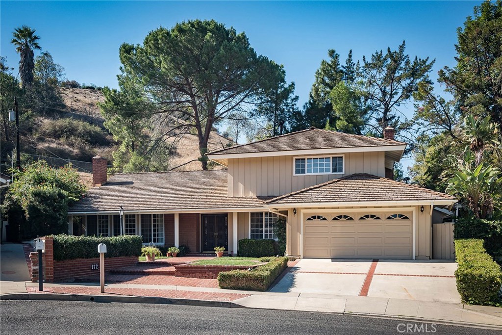 Photo of 172 WEST JANSS CIRCLE, Thousand Oaks, CA 91360