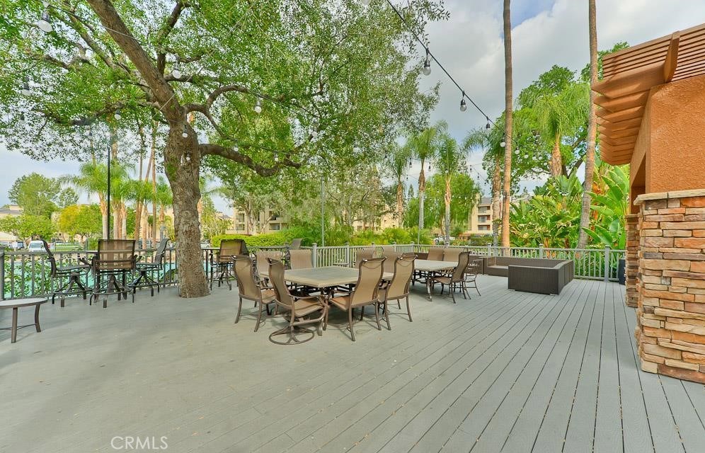 Photo for 21500 BURBANK Boulevard, 305, Woodland Hills, CA 91367 - Listing #SR-19282412 21500 BURBANK Boulevard, 305, Woodland Hills, CA 91367