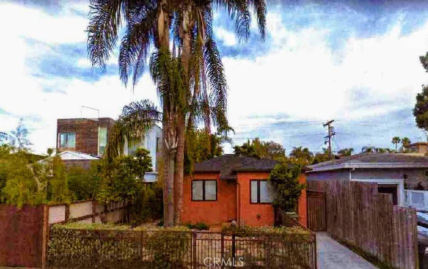 Photo of 2412 Clement Avenue, Venice, CA 90291