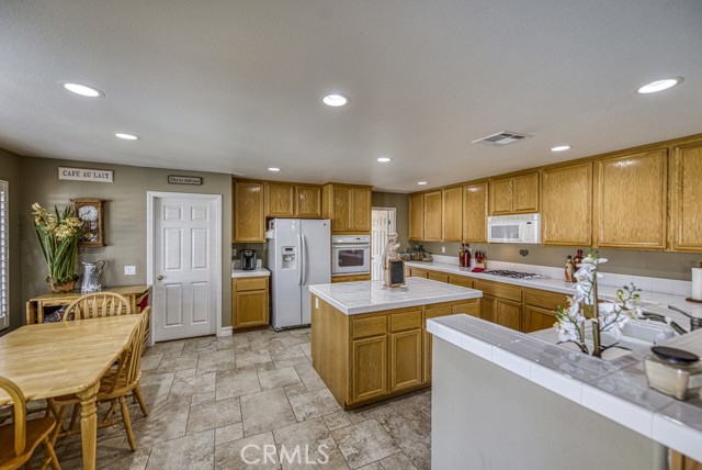 5 Bed Home for Sale in Saugus, California