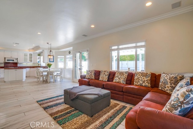 5 Bed Home for Sale in Valley Village, California