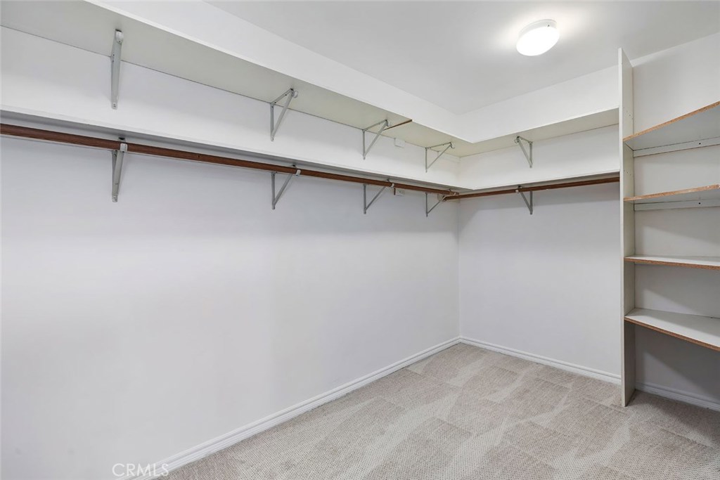 Photo for 648 ROBIN GLEN Drive, Glendale, CA 91202 - Listing #SR-19227329 648 ROBIN GLEN Drive, Glendale, CA 91202