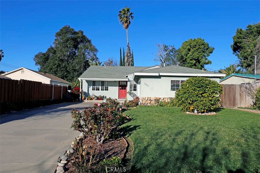 Photo of 8519 YOLANDA AVENUE, Northridge, CA 91324